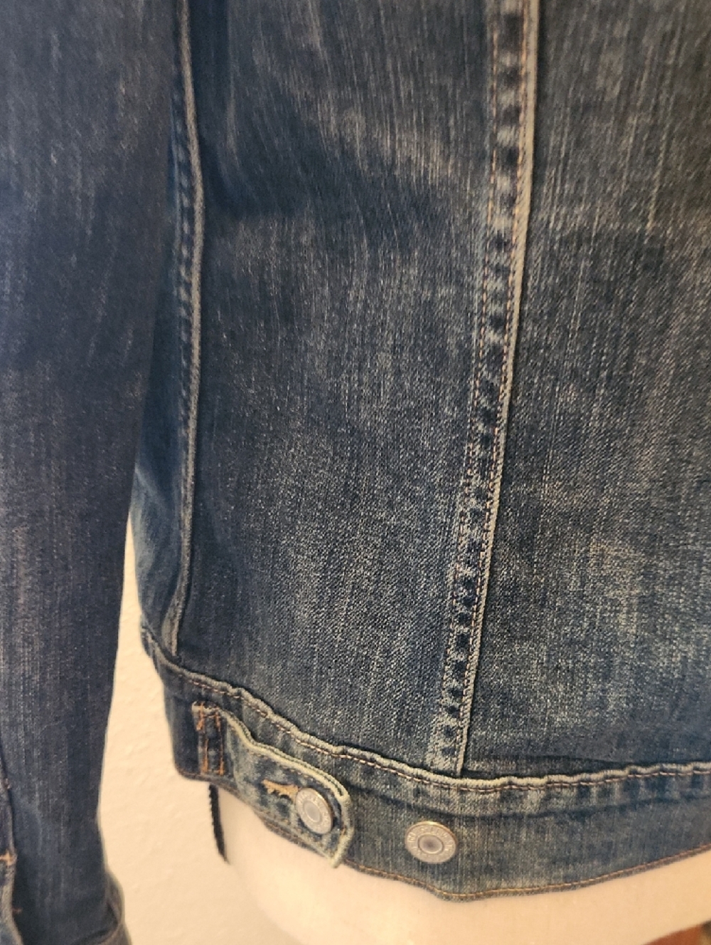 Women's Mid Wash Blue Denim Jacket Medium - Picture 4 of 8